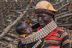 1_Hamar-mother-and-baby