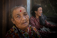 Nepal-woman-01